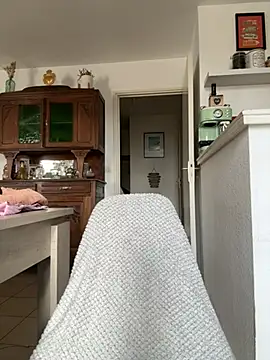 Luccreccia  online show from 03.26.26