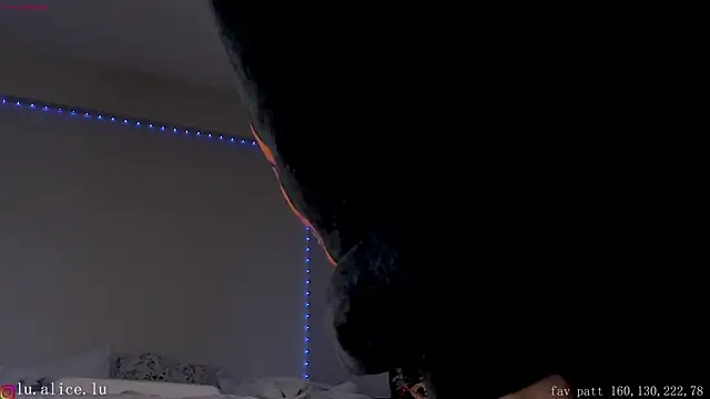 alicelu  online show from 02.08.25