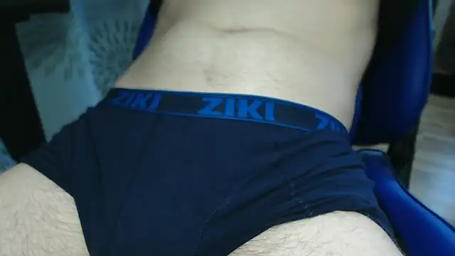 Snapshot of Jonnyyy18teen chatting on 03.15.25 Jonnyyy18teen online show from 03.15.25