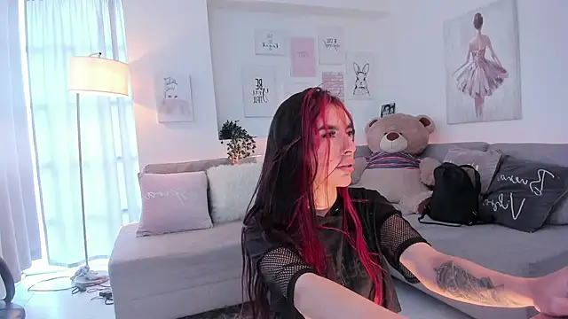 Snapshot of Nicolle_foxy chatting on 02.27.25 Nicolle foxy online show from 02.27.25