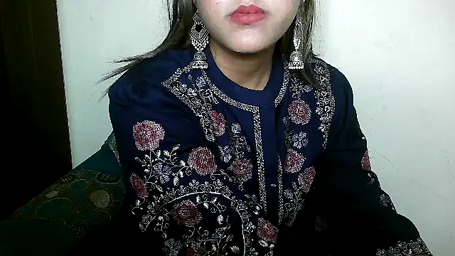 Snapshot of Princess_noorjahan chatting on 03.01.25 Princess noorjahan online show from 03.01.25