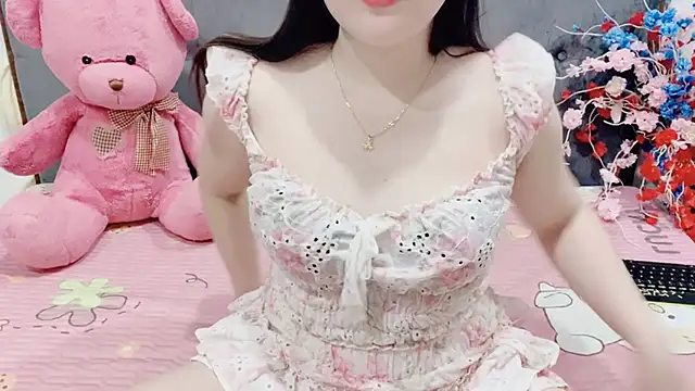 Snapshot of Funikio chatting on 02.22.26 Funikio online show from 02.22.26