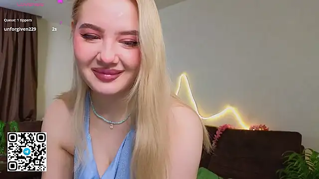 oliviabr0wn0 online show from 02.27.26