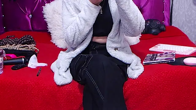 AyshaScott online show from 01.20.25