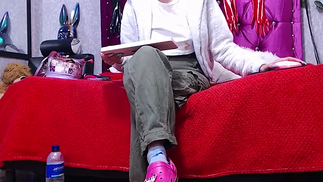 AyshaScott online show from 02.25.25