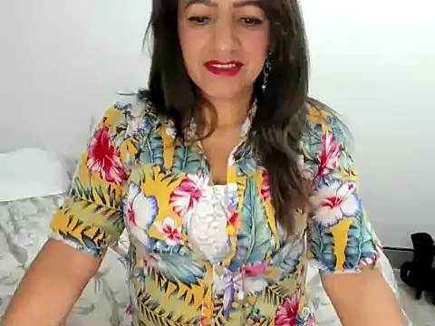 MonicaGarcia  online show from 03.01.25