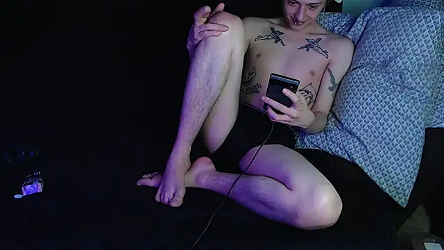 Snapshot of axxxturel chatting on 12.19.24 axxxturel online show from 12.19.24