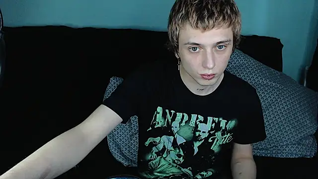 Snapshot of axxxturel chatting on 01.09.25 axxxturel online show from 01.09.25