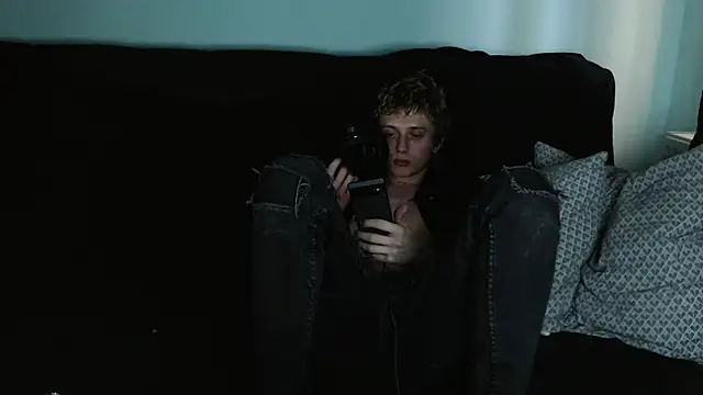 Snapshot of axxxturel chatting on 01.11.25 axxxturel online show from 01.11.25