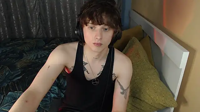 Snapshot of axxxturel chatting on 09.09.25 axxxturel online show from 09.09.25