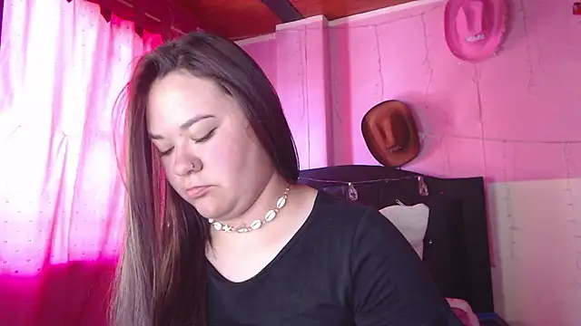 NikkiRous  online show from 01.19.26