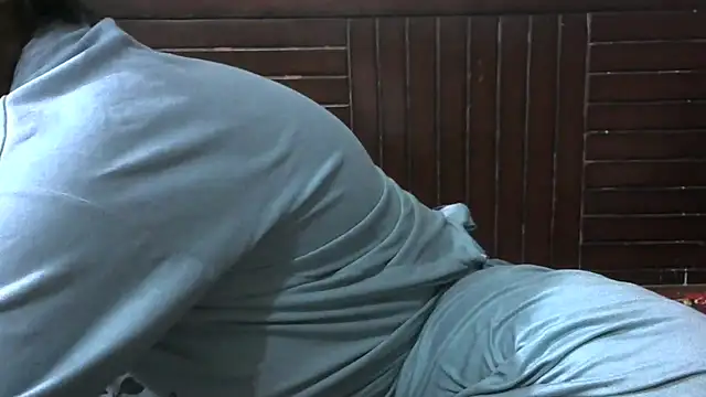 Im Cute online show from 11.07.25