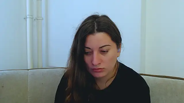 Helen Adams  online show from 02.06.25