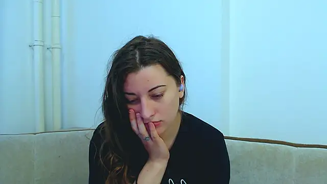 Helen Adams  online show from 02.17.25