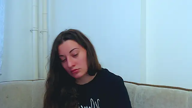 Helen Adams  online show from 03.05.25