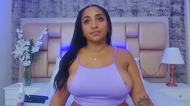 KateVenegas online show from 01.19.25