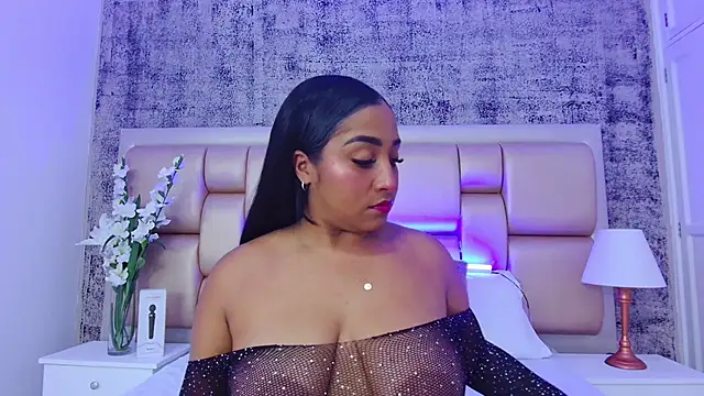 KateVenegas online show from 01.26.25