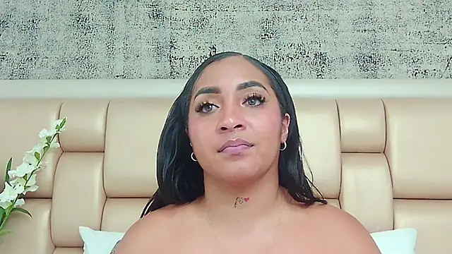 KateVenegas online show from 02.21.25