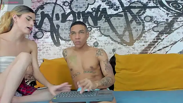 its me miley online show from 03.04.25