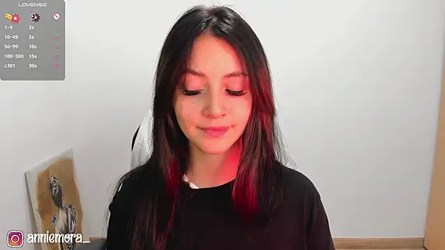 Snapshot of annie_mora chatting on 02.01.25 annie mora online show from 02.01.25