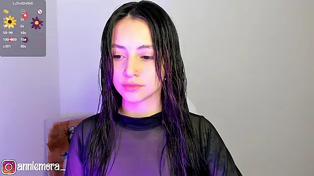 Snapshot of annie_mora chatting on 02.20.25 annie mora online show from 02.20.25