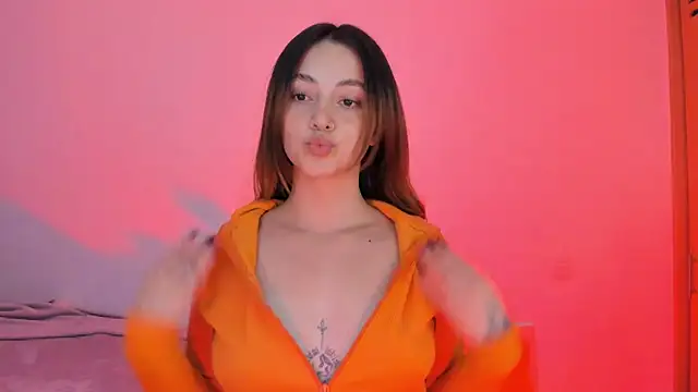 Snapshot of annie_mora chatting on 11.28.25 annie mora online show from 11.28.25