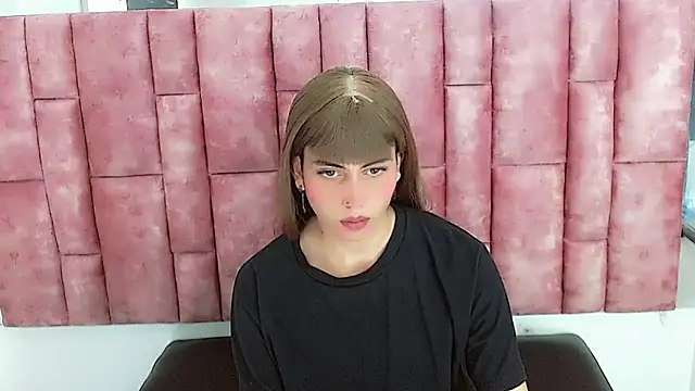 Daniela Pink  online show from 01.06.25