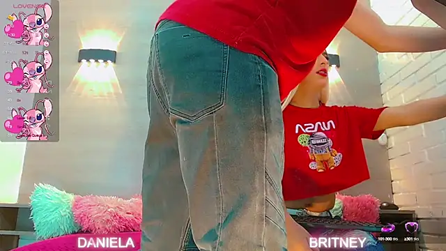 Daniela Pink  online show from 03.06.25