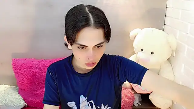 Daniela Pink  online show from 09.10.25