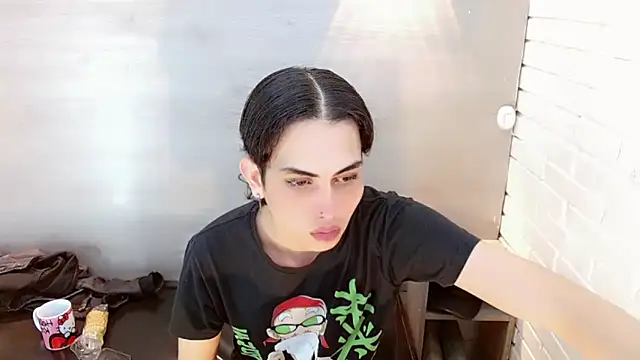 Daniela Pink  online show from 09.21.25