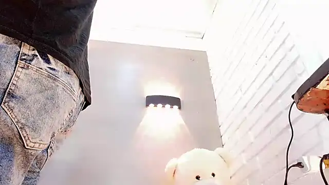 Daniela Pink  online show from 09.22.25