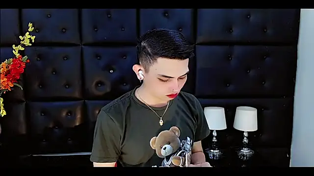 Daniela Pink  online show from 03.23.26