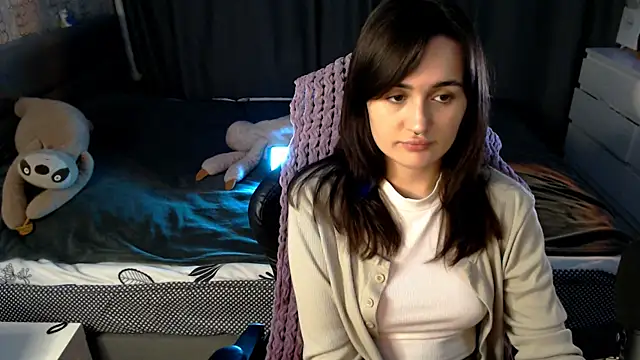 KiraYammy online show from 11.08.25