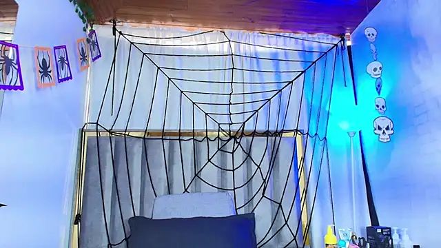 Zoe Curvy online show from 10.26.25