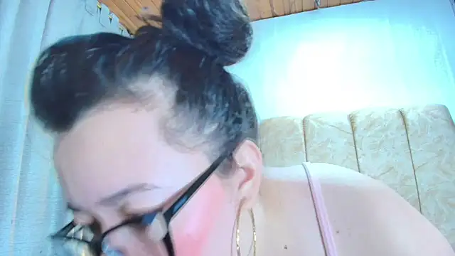 Zoe Curvy online show from 11.07.25