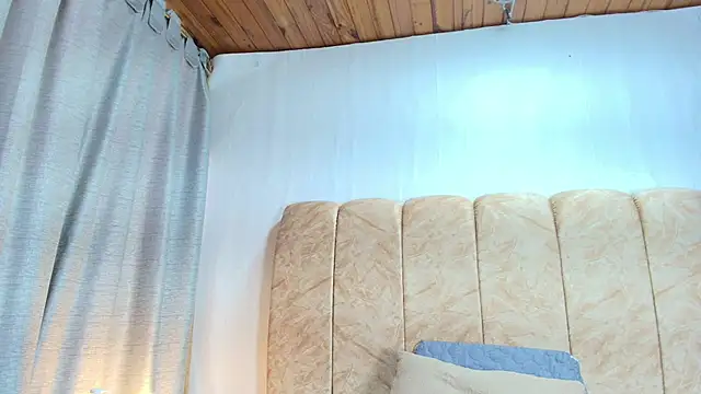 Zoe Curvy online show from 11.29.25