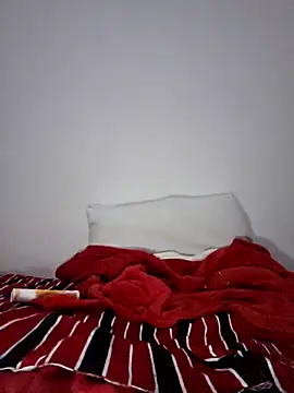 Snapshot of altinya chatting on 11.16.25 altinya online show from 11.16.25