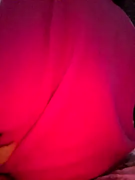 Snapshot of altinya chatting on 11.20.25 altinya online show from 11.20.25