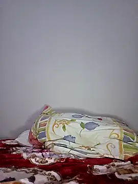 Snapshot of altinya chatting on 11.22.25 altinya online show from 11.22.25