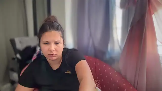 Snapshot of minette-sexy chatting on 09.19.25 minette-sexy online show from 09.19.25