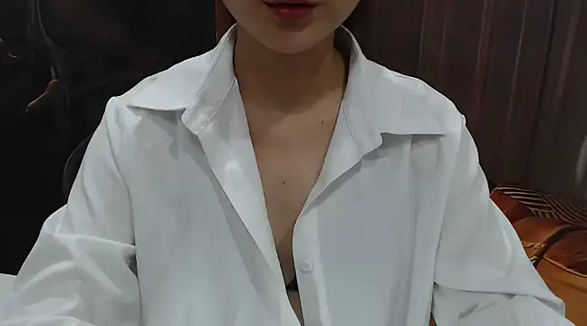 Snapshot of KaleAnisa chatting on 02.14.25 KaleAnisa online show from 02.14.25