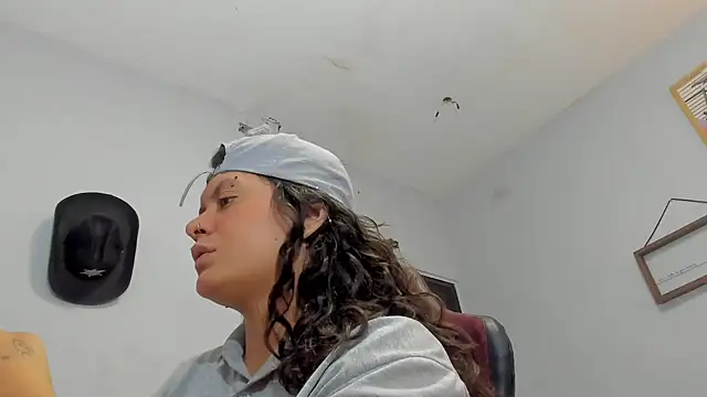 snowflake xxx online show from 09.30.25