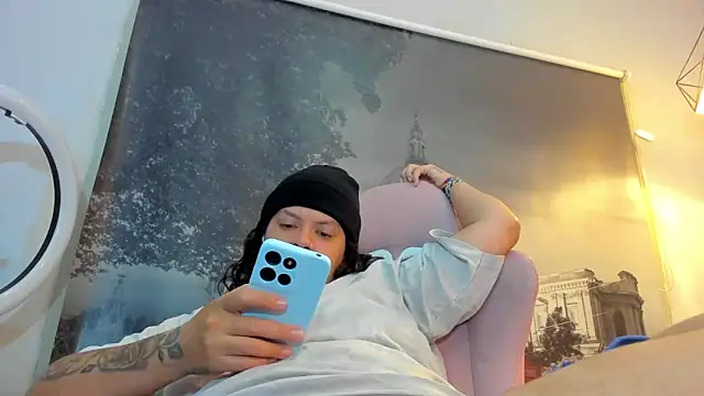 snowflake xxx online show from 10.13.25