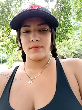 Snapshot of camiysebas21 chatting on 10.14.25 camiysebas21 online show from 10.14.25