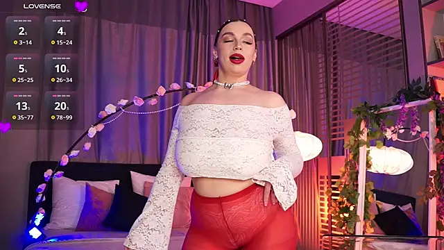 LunaNight online show from 02.15.25