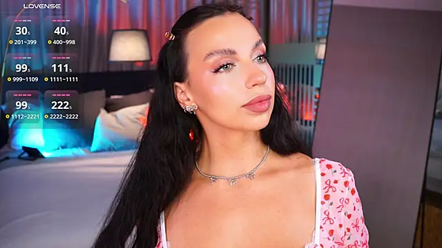 LunaNight online show from 04.20.26