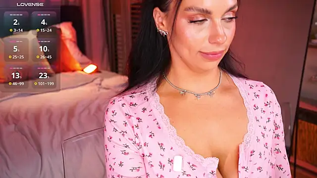 LunaNight online show from 04.21.26