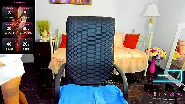 Julia Dean online show from 01.16.25