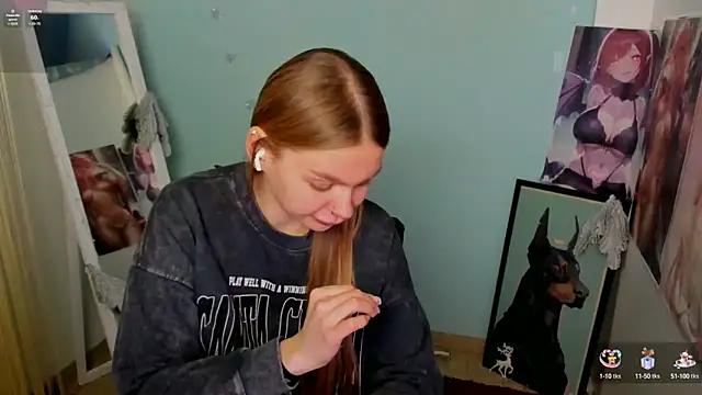 Molly sweetie online show from 01.03.25