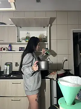 Nikatsu online show from 04.18.26